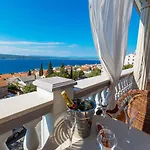 公寓 Einzigartiges Mit Grandiosen Meerblick, Pool, Bbq Und Nur 700 Meter Zum