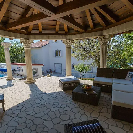 Einzigartiges Mit Grandiosen Meerblick, Pool, Bbq Und Nur 700 Meter Zum Appartement *