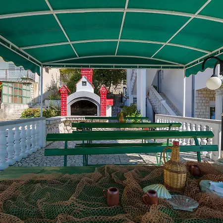 Appartement Einzigartiges Mit Grandiosen Meerblick, Pool, Bbq Und Nur 700 Meter Zum