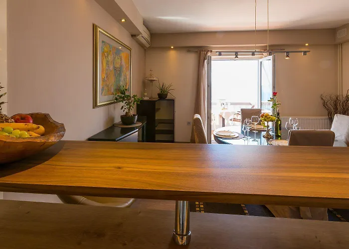 Einzigartiges Mit Grandiosen Meerblick, Pool, Bbq Und Nur 700 Meter Zum Apartman