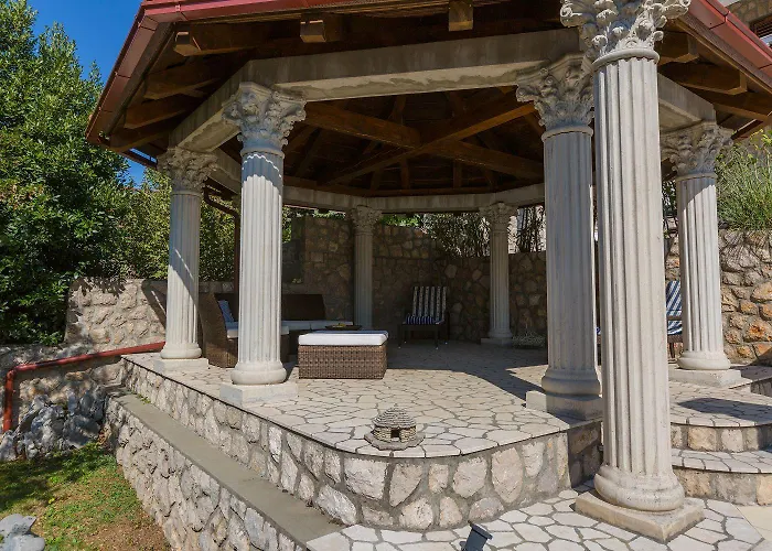 Einzigartiges Mit Grandiosen Meerblick, Pool, Bbq Und Nur 700 Meter Zum * Crikvenica